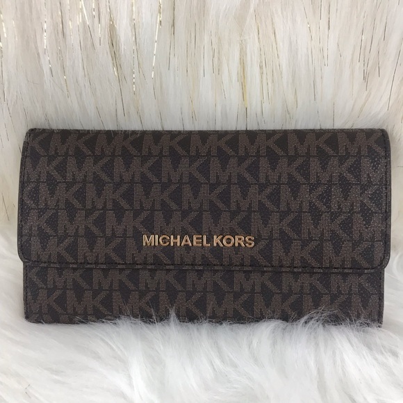 Michael Kors Handbags - Michael Kors Jet Set Travel Trifold Wallet